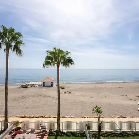Ocean Front 4b Townhouse With Garden Estepona
