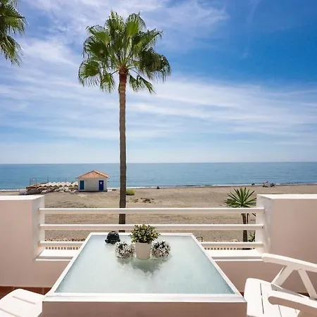 Ocean Front 4b Townhouse With Garden Semesterbostad