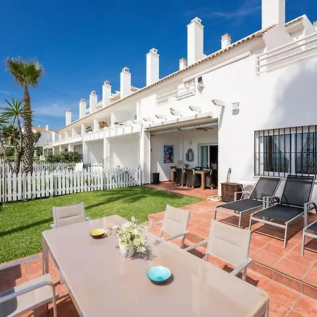 Ocean Front 4b Townhouse With Garden Semesterbostad